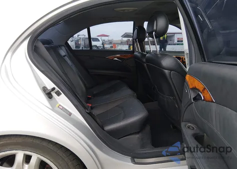 2003 Mercedes-Benz E 500 z USA, uszkodzony, nr VIN WDBUF70J23A140257